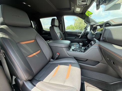 Certified 2024 GMC Sierra 1500 AT4 w/ Technology Package AWD/4WD image 14
