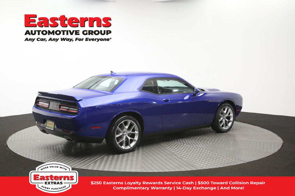 Used 2022 Dodge Challenger SXT w/ Plus Package RWD image 43