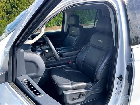 Used 2025 Ford Expedition Max Platinum AWD/4WD image 10