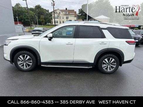 Certified 2023 Nissan Pathfinder SL w/ Lighting Package (N92) AWD/4WD image 5