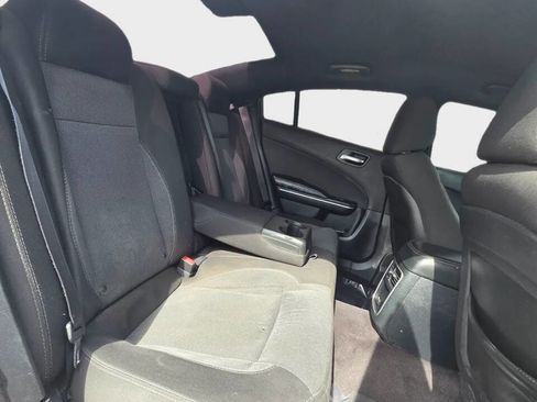 Used 2017 Dodge Charger SE w/ Popular Equipment Group image 13