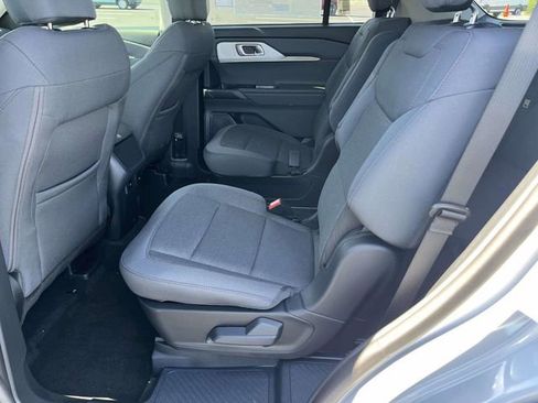 New 2026 Ford Explorer Active image 5