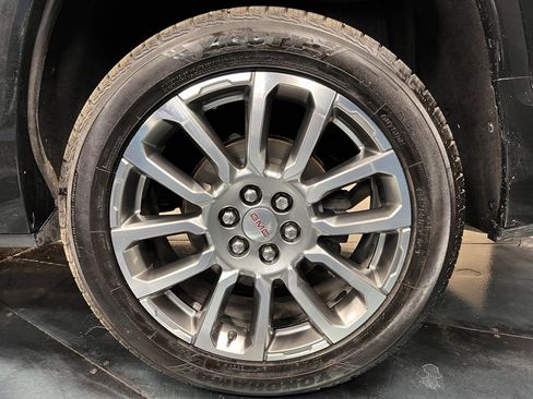 Used 2020 GMC Acadia Denali w/ Trailering Package image 31