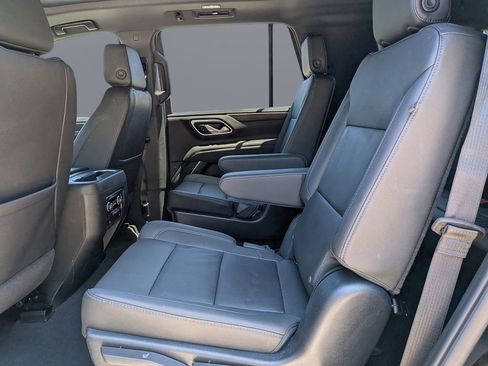 Used 2024 Chevrolet Tahoe Z71 w/ Luxury Package AWD/4WD image 15