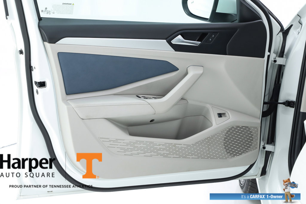 Used 2025 Volkswagen Jetta SE w/ Sunroof Package FWD image 54