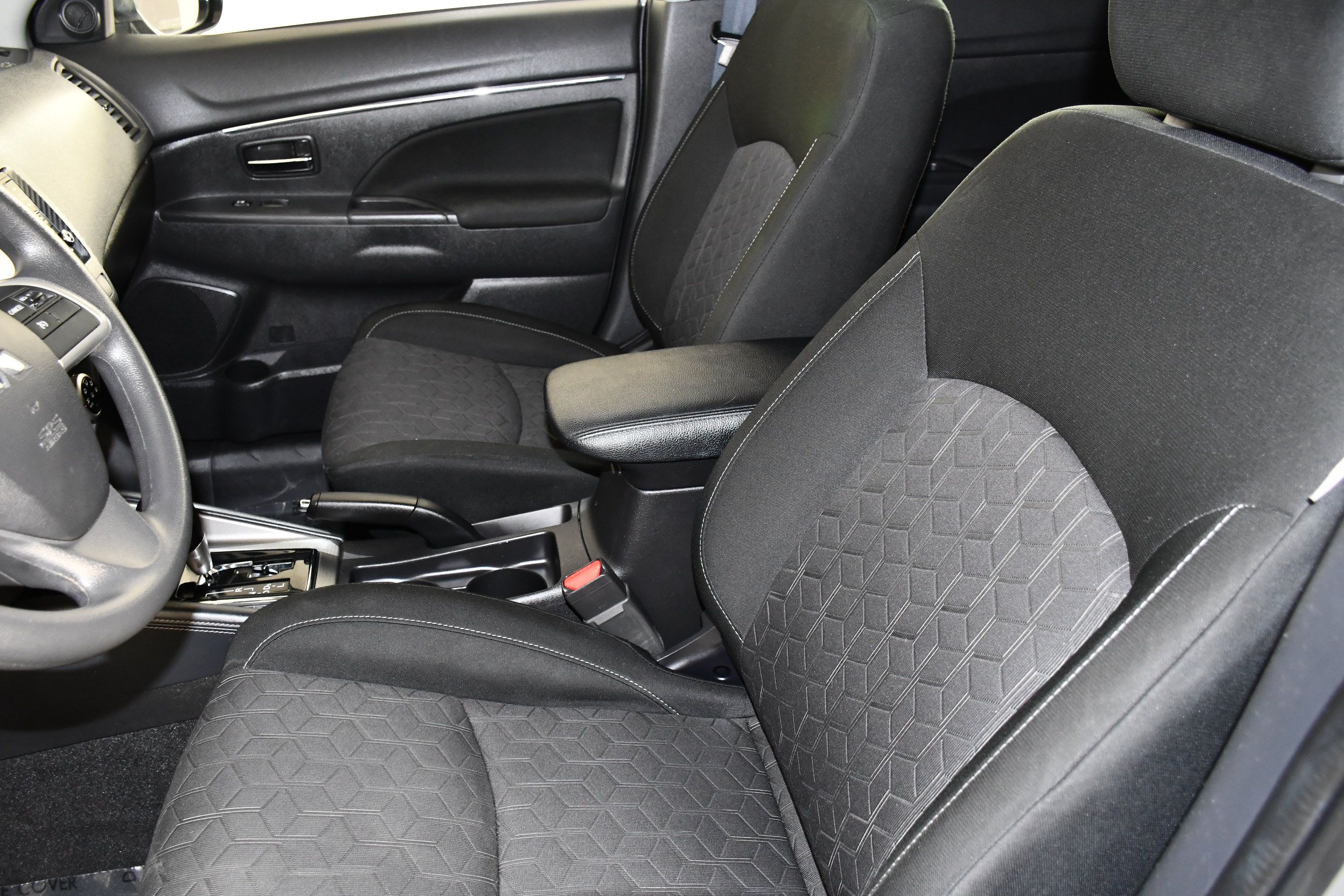 Used 2024 Mitsubishi Outlander Sport SE AWD/4WD image 35