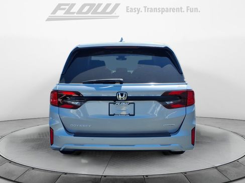 New 2026 Honda Odyssey Touring image 6
