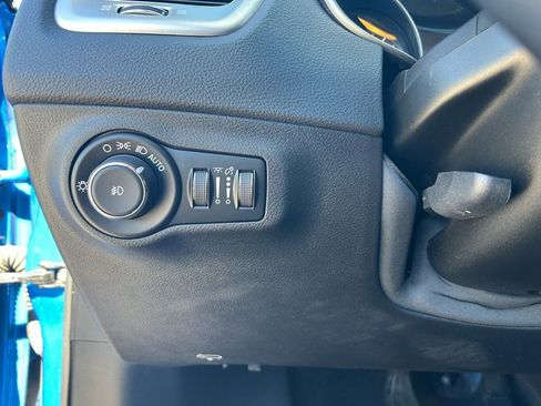 Used 2019 Jeep Compass Latitude w/ Popular Equipment Group image 21