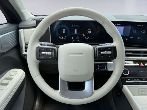 Used 2024 Hyundai Santa Fe SEL FWD image 22