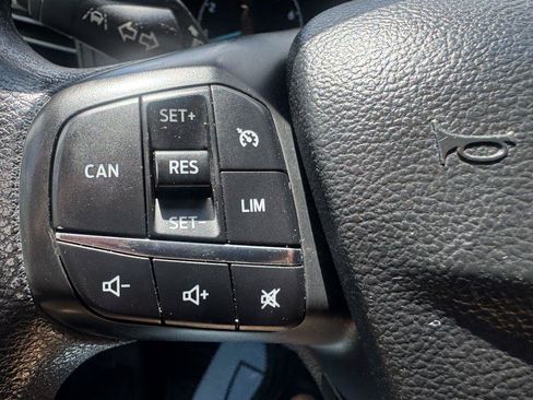 Used 2020 Ford Transit 250 Medium Roof RWD image 9
