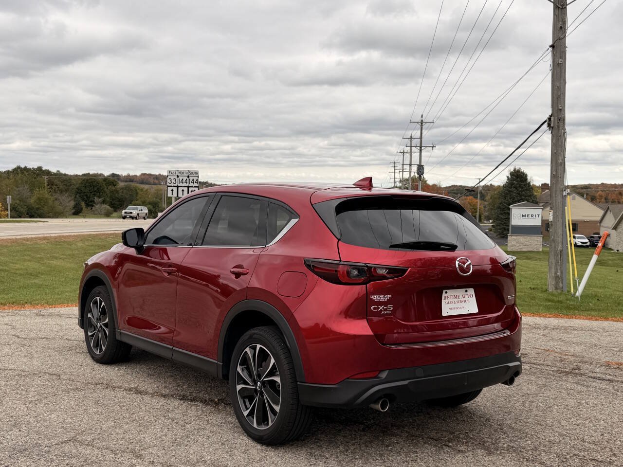 Used 2023 MAZDA CX-5 AWD 2.5 S w/ Premium Package image 3