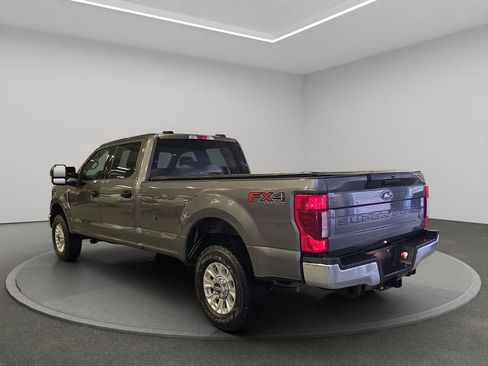 Used 2022 Ford F250 XLT w/ FX4 Off-Road Package AWD/4WD image 4