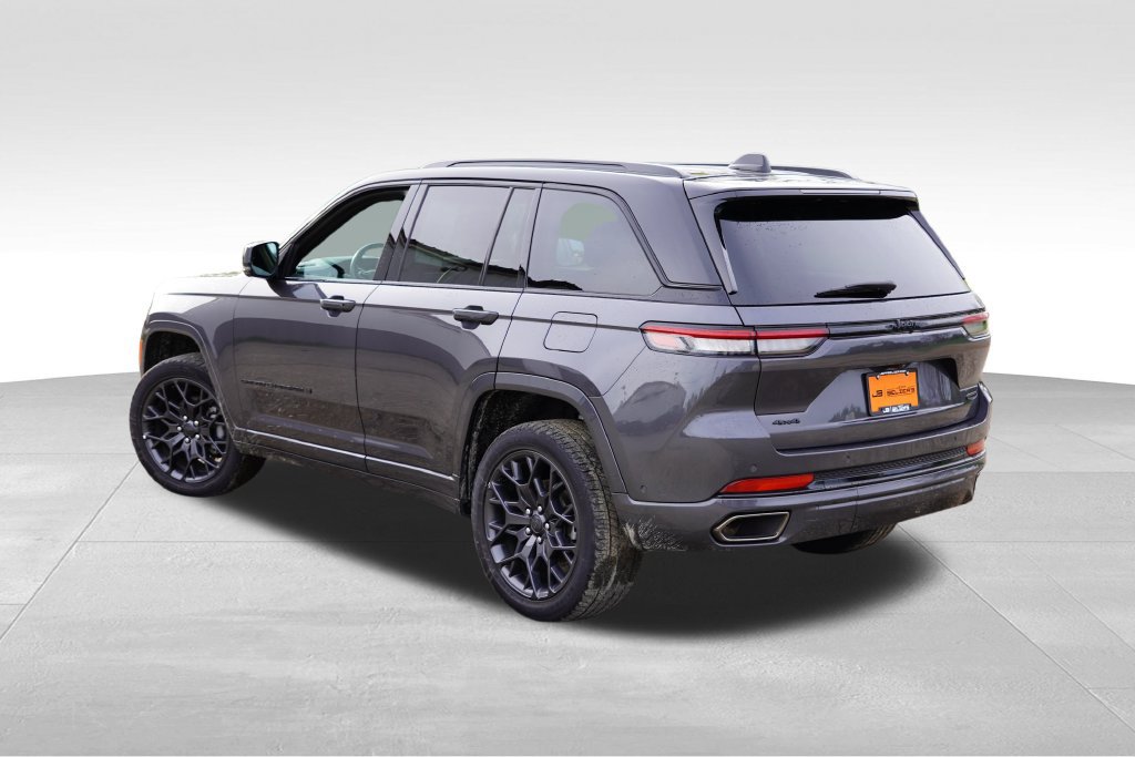 Certified 2025 Jeep Grand Cherokee Summit w/ Obsidian Package AWD/4WD image 8