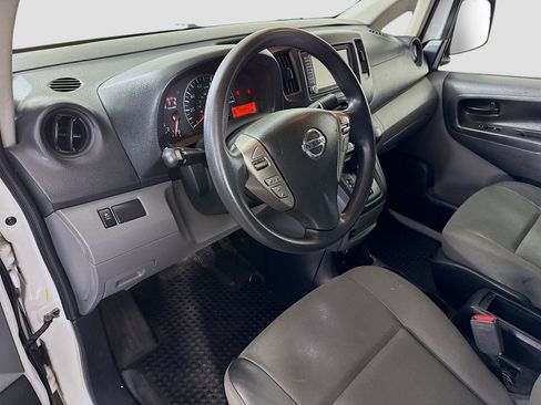 Used 2020 Nissan NV200 S image 22
