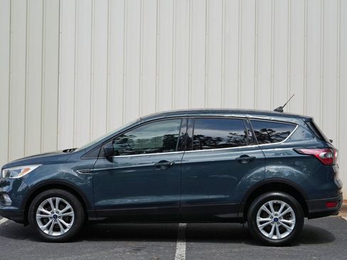 Used 2019 Ford Escape SE FWD image 42
