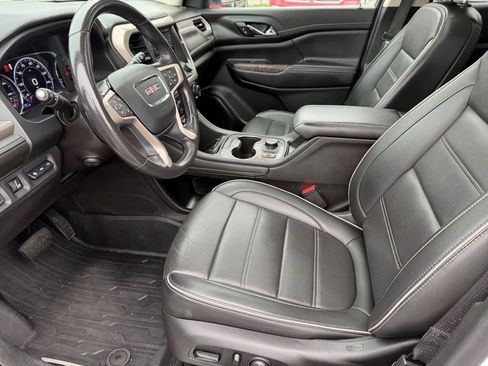 Used 2021 GMC Acadia Denali w/ Denali Ultimate Package image 10