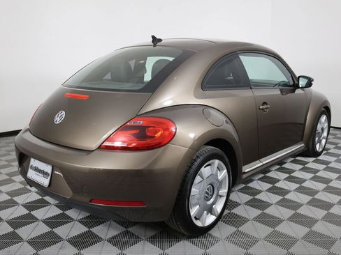 Used 2012 Volkswagen Beetle 2.5 FWD image 2