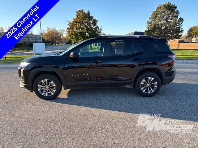 Used 2025 Chevrolet Equinox LT w/ Convenience Package II FWD image 3