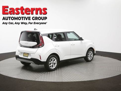 Used 2025 Kia Soul LX w/ LX Technology Package FWD image 41