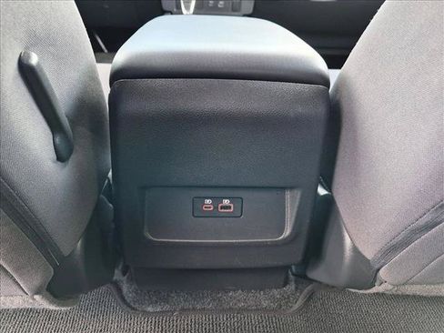 Used 2023 Nissan Frontier SV RWD image 16