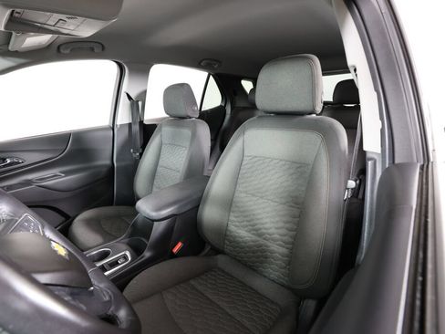 Used 2018 Chevrolet Equinox LT FWD image 12