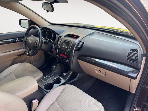 Used 2012 Kia Sorento EX FWD image 15