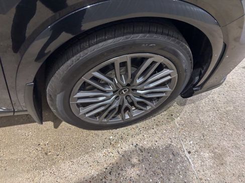 Used 2023 Lexus RX 500h F Sport image 10