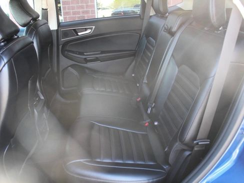 Used 2024 Ford Edge SEL AWD/4WD image 19