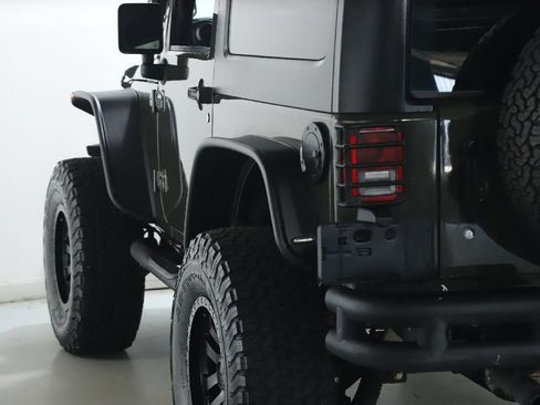 Used 2015 Jeep Wrangler Sport w/ Quick Order Package 24S AWD/4WD image 31
