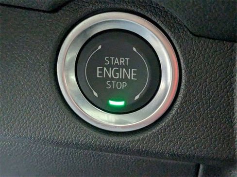 Certified 2025 Chevrolet Traverse High Country image 26