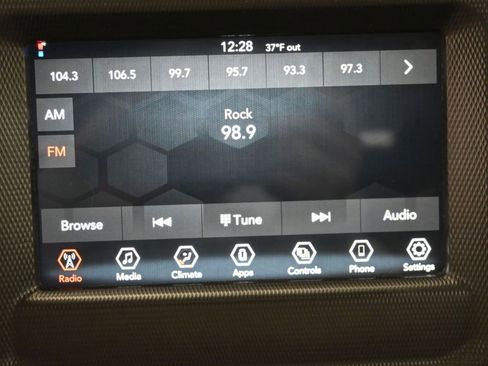 Used 2023 Jeep Gladiator Sport image 18