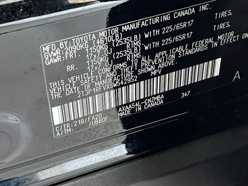 Used 2025 Toyota RAV4 XLE image 31