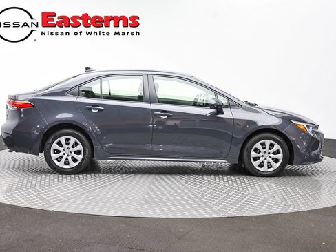 Used 2023 Toyota Corolla LE w/ Carpet Mat Package (TMS) FWD image 4