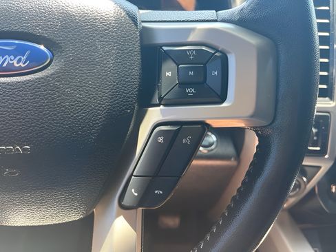 Used 2017 Ford F150 Lariat AWD/4WD image 18