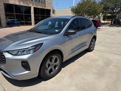 Used 2023 Ford Escape ST-Line w/ Tech Pack #1 FWD image 6