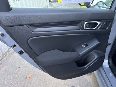 Used 2024 Honda Civic Sport image 9
