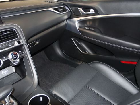 Used 2023 Genesis G70 2.0T AWD/4WD image 46
