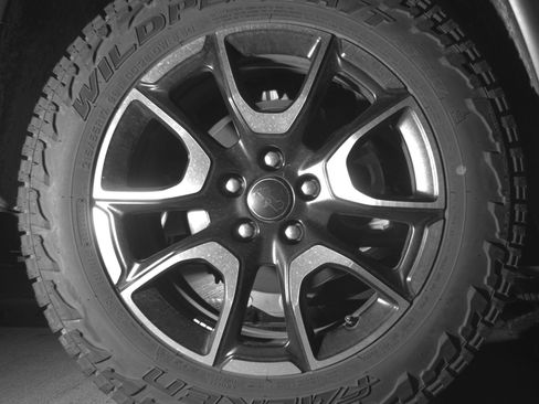 Used 2025 Jeep Compass Trailhawk AWD/4WD image 15