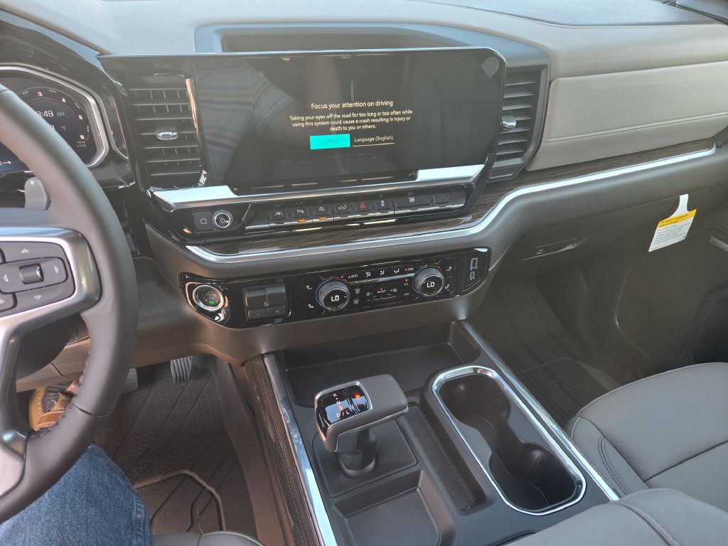 New 2026 Chevrolet Silverado 1500 RST w/ Redline Edition AWD/4WD image 9