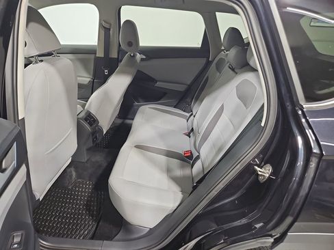 Certified 2024 Volkswagen Taos SE w/ Panoramic Sunroof Package image 26