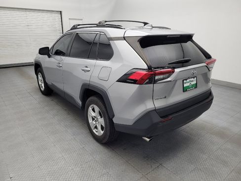 Used 2019 Toyota RAV4 XLE w/ Convenience Package FWD image 5