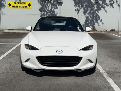 Used 2016 MAZDA MX-5 Miata Grand Touring RWD image 2