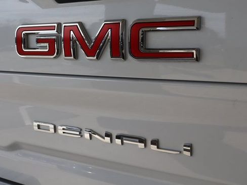 Used 2026 GMC Sierra 2500 Denali w/ Denali Reserve Package AWD/4WD image 59