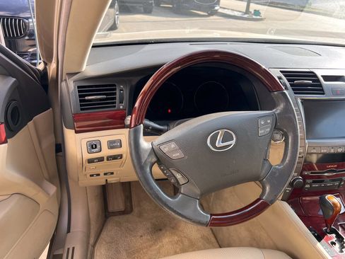 Used 2008 Lexus LS 460 RWD image 13