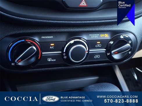 Used 2023 Kia Soul LX w/ LX Technology Package image 16