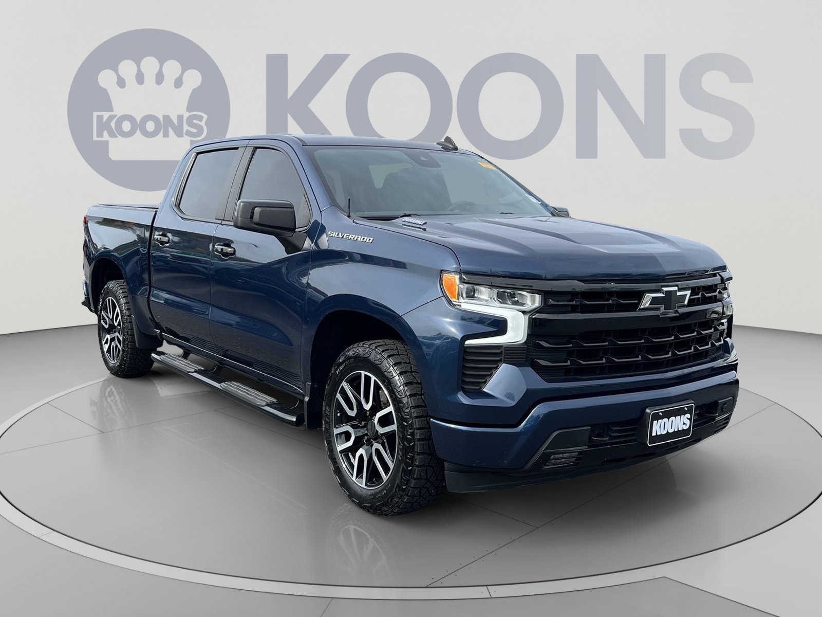 Used 2023 Chevrolet Silverado 1500 RST AWD/4WD image 2