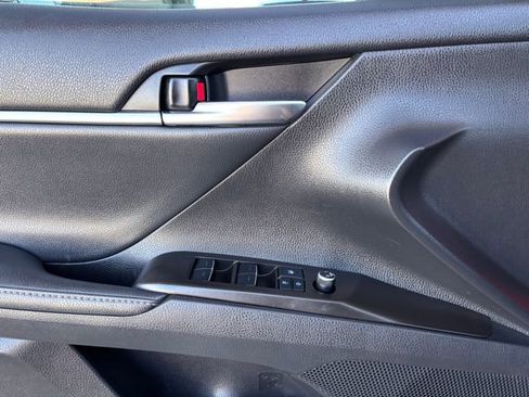 Used 2022 Toyota Camry XSE image 28