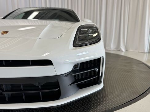 Used 2025 Porsche Panamera 4 image 47