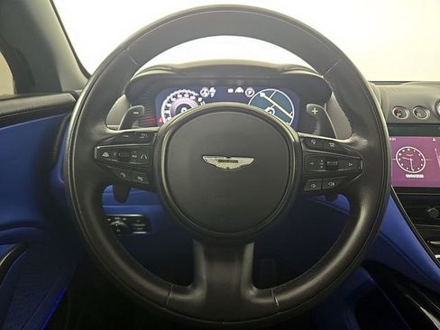 Used 2022 Aston Martin DBX AWD/4WD image 21