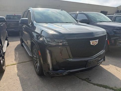 Used 2023 Cadillac Escalade Sport w/ Touring Package AWD/4WD image 3